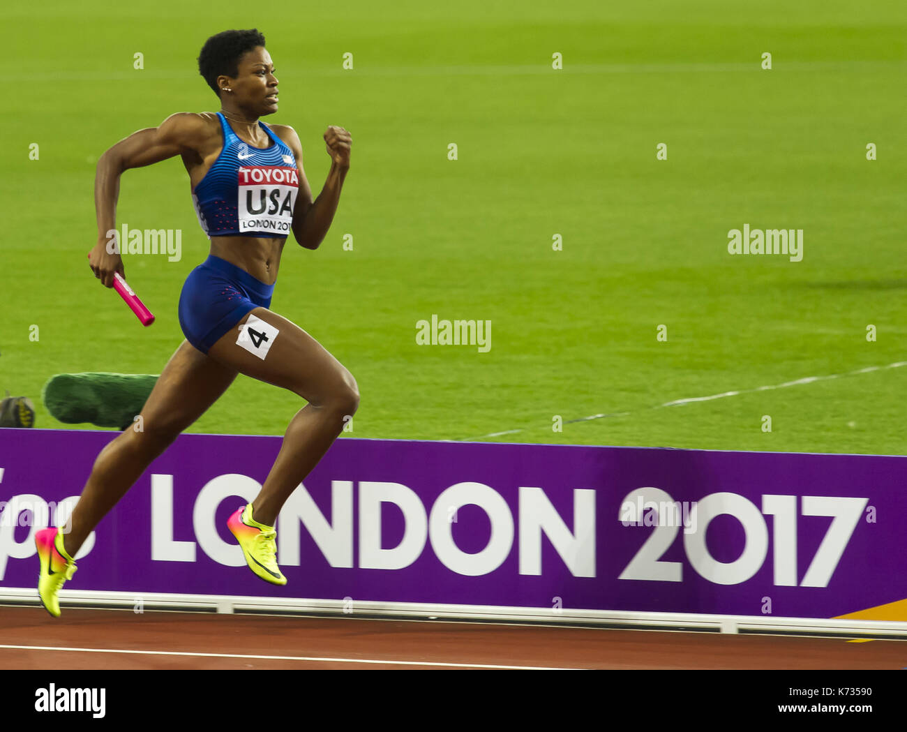 4 x 400m relay hires stock photography and images Alamy