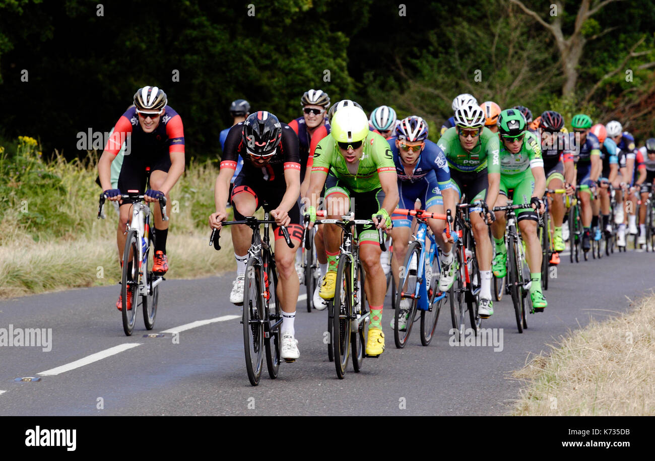 peloton road riders