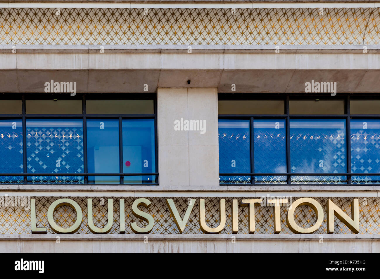 Printable Photo Louis Vuitton Store in Paris Black and White 