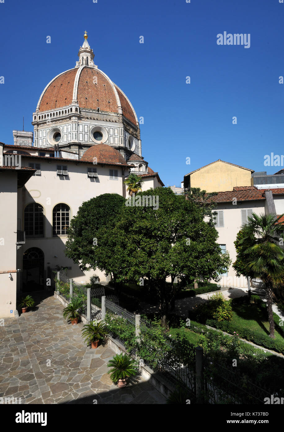 Beautiful view of the Dome Cathedral Santa Maria del Fiore from a ...