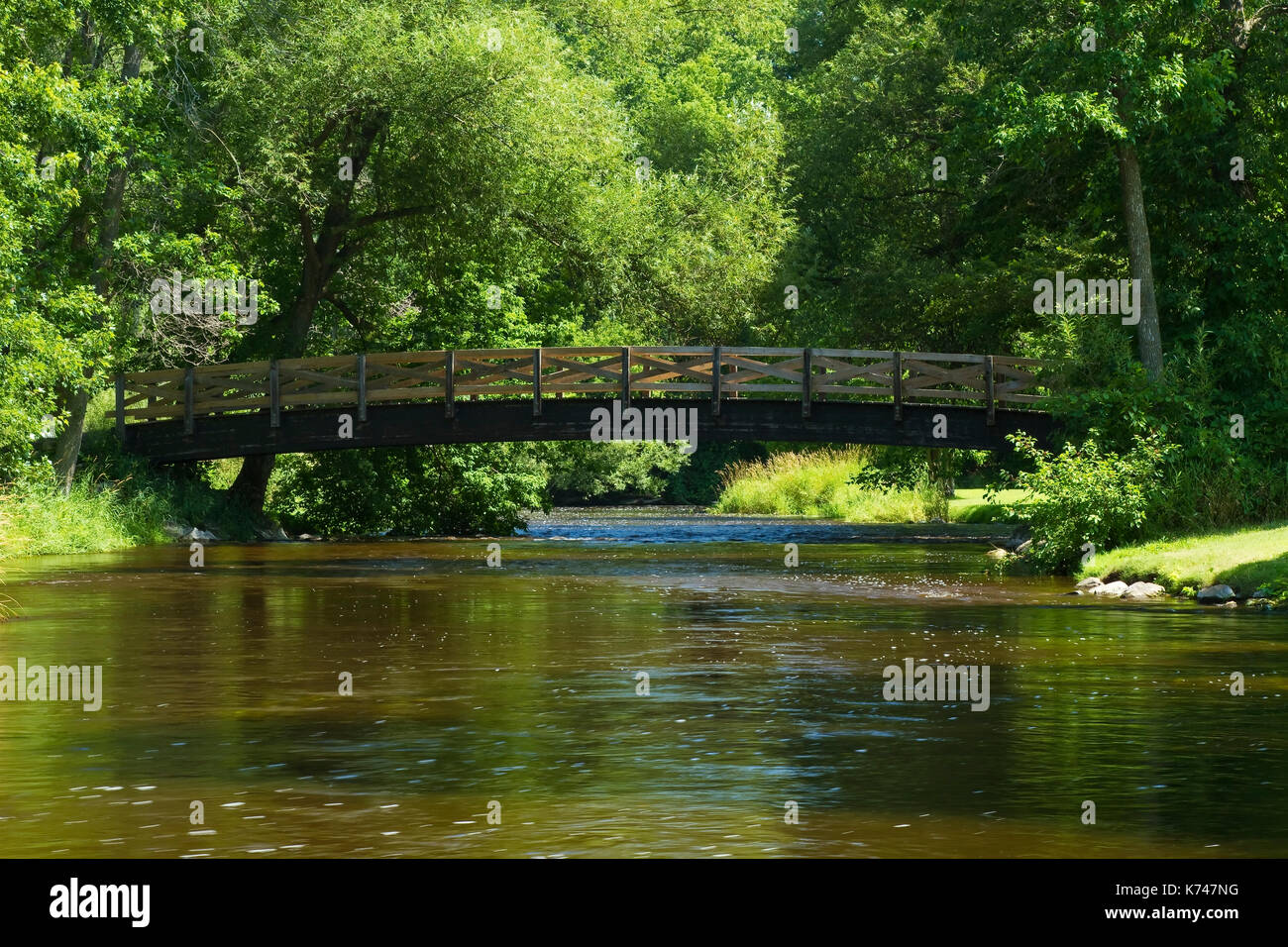 Cedar Creek Bridge In Summer Stock Photo Alamy