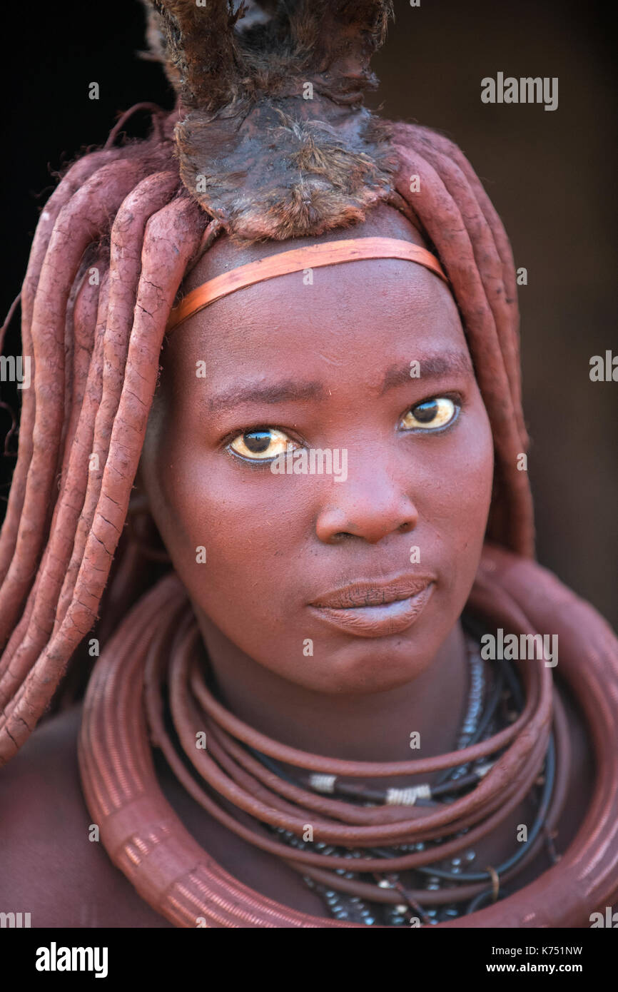 Married himba woman hi-res stock photography and images - Alamy