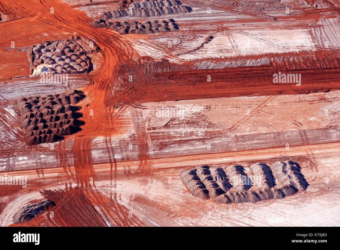 Bauxite mining hires stock photography and images Alamy