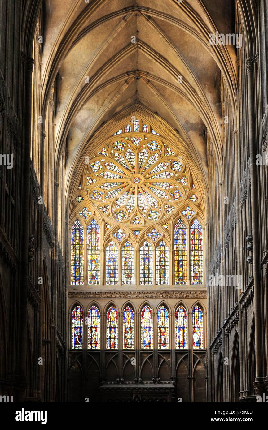 France, Moselle, Metz, Saint Etienne cathedral with Gothic architecture, rosace from Hermann of MŸnster of 1384 Stock Photo