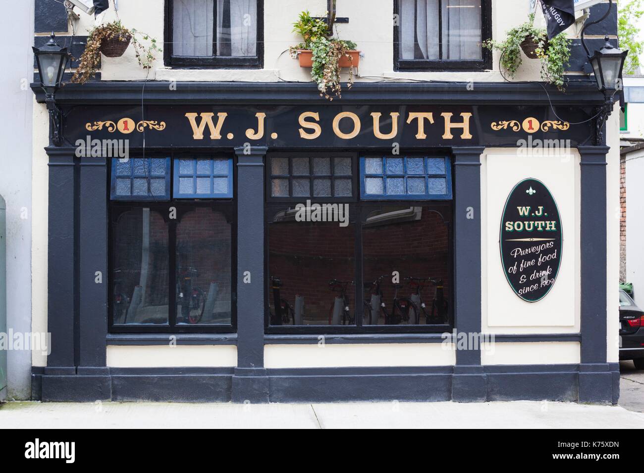 Ireland, County Limerick, Limerick City, W.J. South Pub, featured in