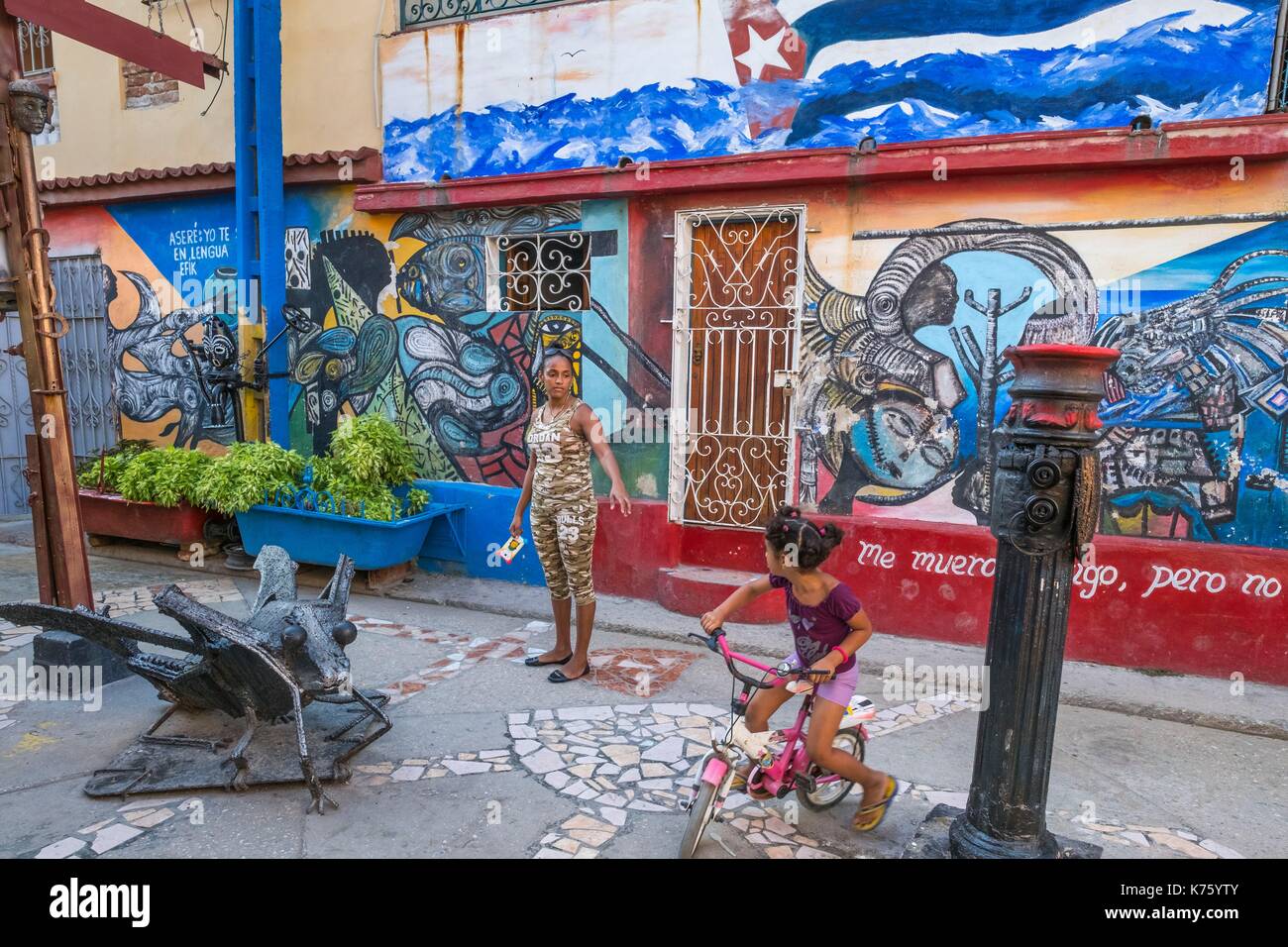 Voodoo cuba hi-res stock photography and images - Alamy