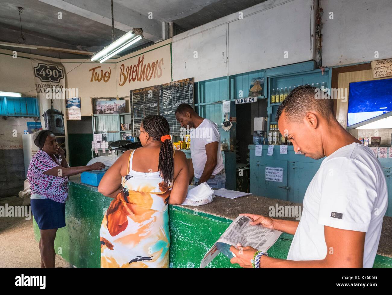 Cuba, Havana, Habana Vieja district (UNESCO World Heritage site), bodega, local supply store, where every Cuban family can get food commodities using a ration book Stock Photo