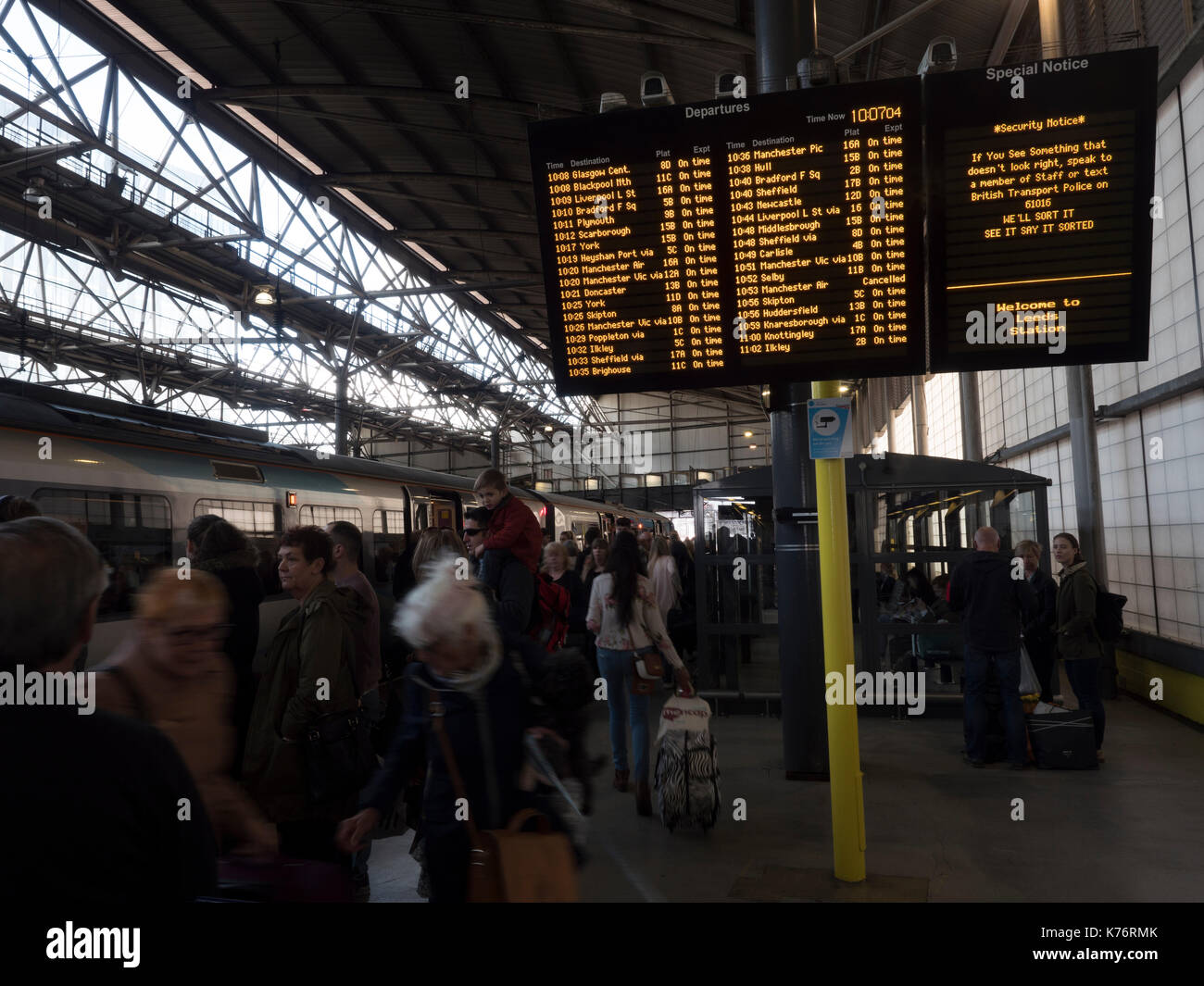 Leeds Railway Station, Leeds City Centre, Leeds, Yorkshire, England, UK