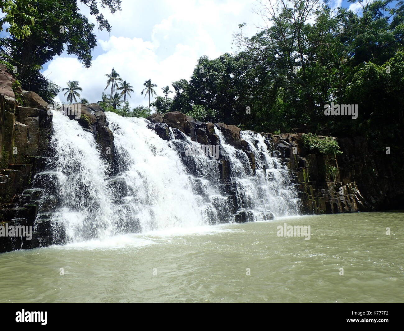 Lamitan City, Philippines. 14th Sep, 2017. Bulingan falls is one of the natural wonders of Lamitan, Basilan because of its natural rock formation resembling into grand staircases. Credit: Sherbien Dacalanio/Pacific Press/Alamy Live News Stock Photo