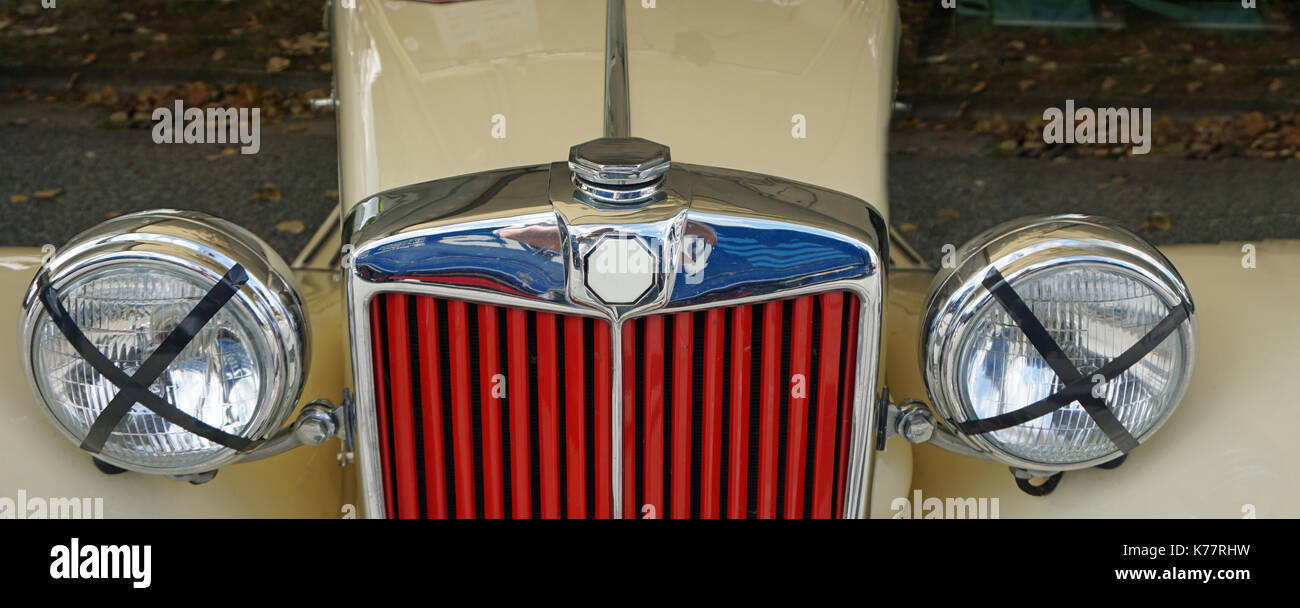 Authentic vehicle hi-res stock photography and images - Alamy