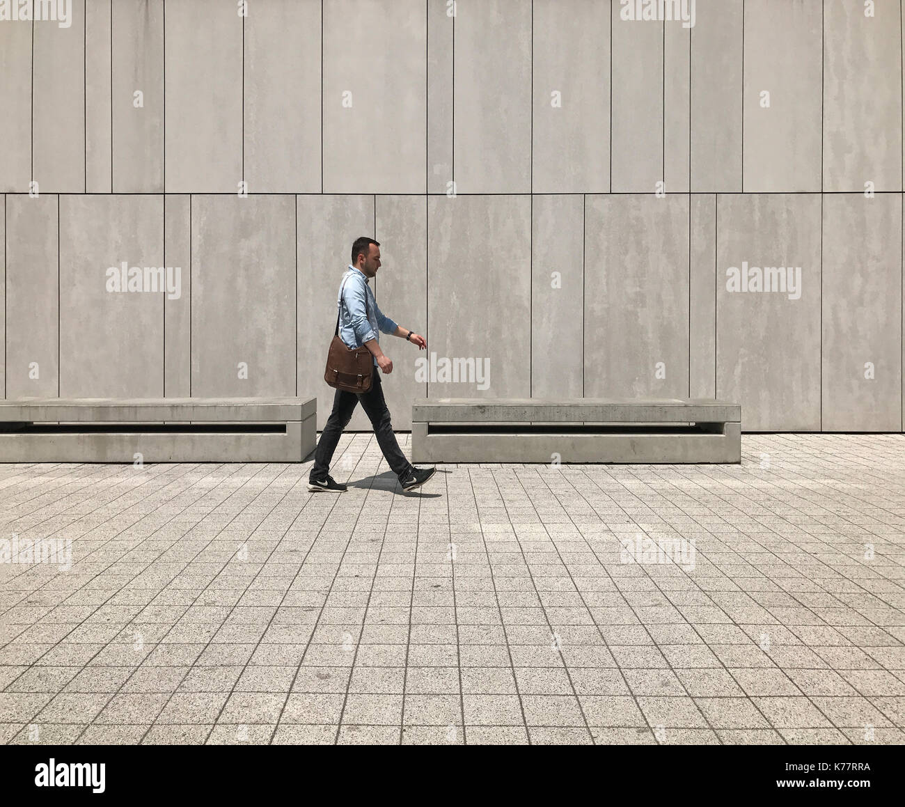 Urban life. People Walking In A Big City Stock Photo - Alamy