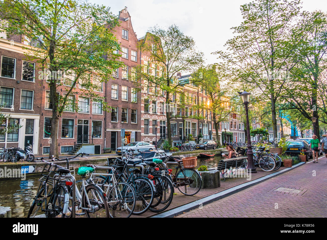 Amsterdam street water channel hi-res stock photography and images - Alamy