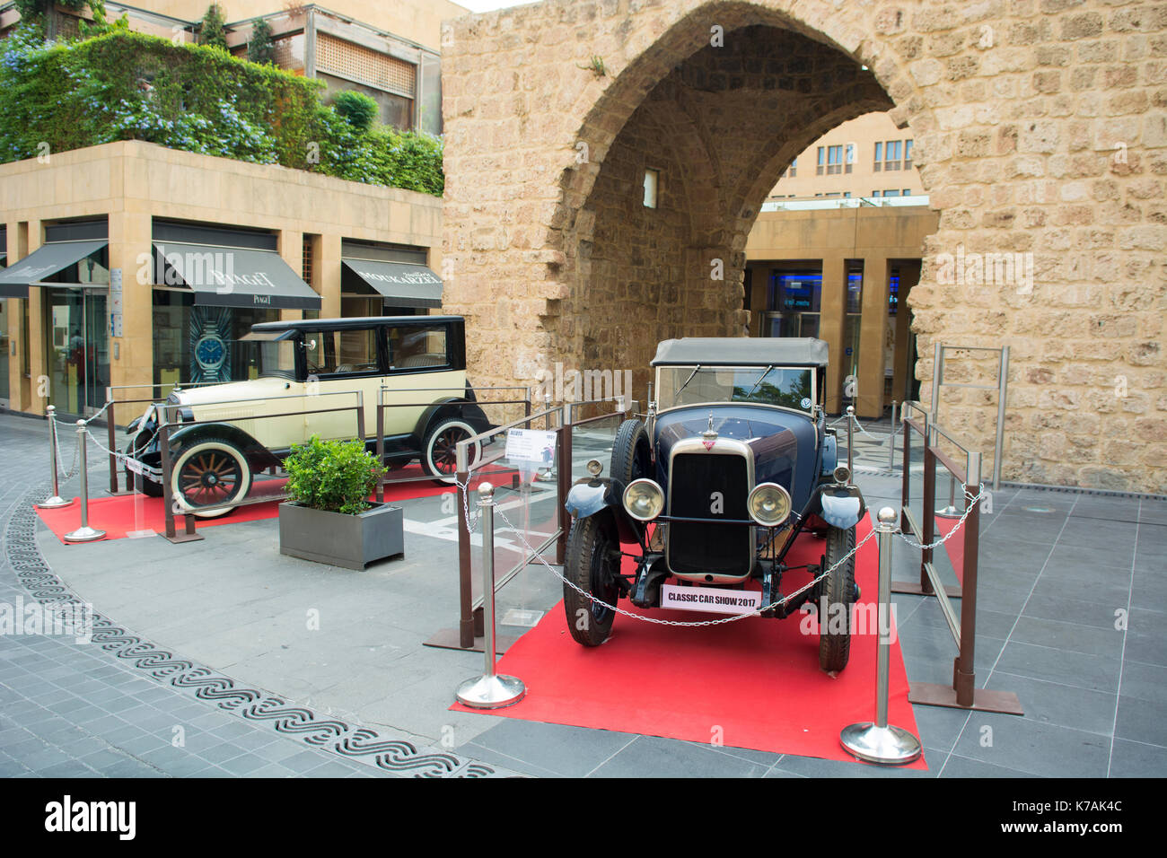 Beirut, Lebanon. 15th Sep, 2017. 1926 Chevrolet and 1931 Alvis Tourer