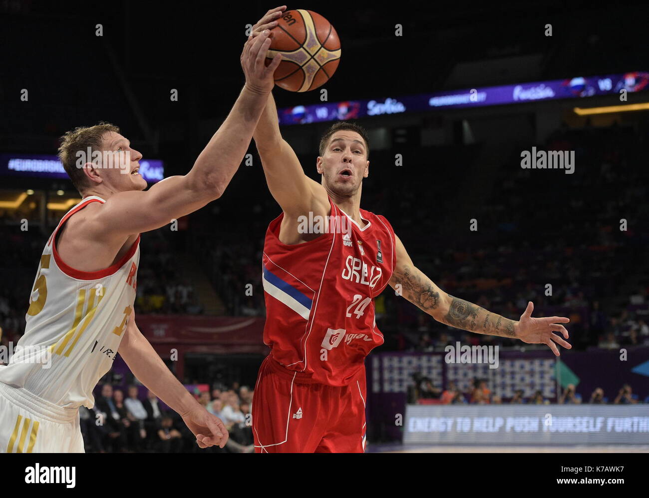 Istanbul, Turkey. 15th Sep, 2017. Russia's Timofei Mozgov and Serbia's  Stefan Jovic in action in their 2017 FIBA EuroBasket semi-final basketball  match at the Sinan Erdem Dome. Credit: Mikhail Aleksandrov/TASS/Alamy Live  News