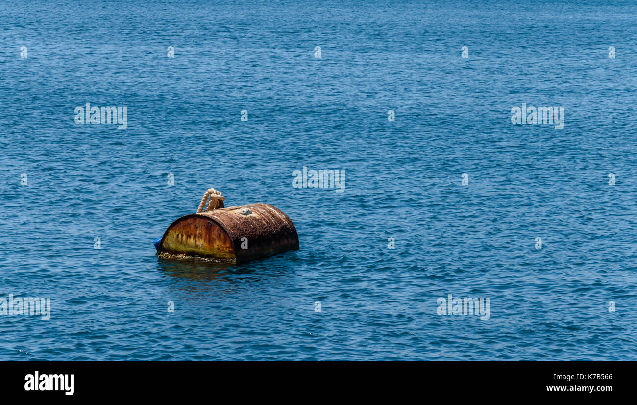 Barrel In The Sea Stock Photo - Alamy