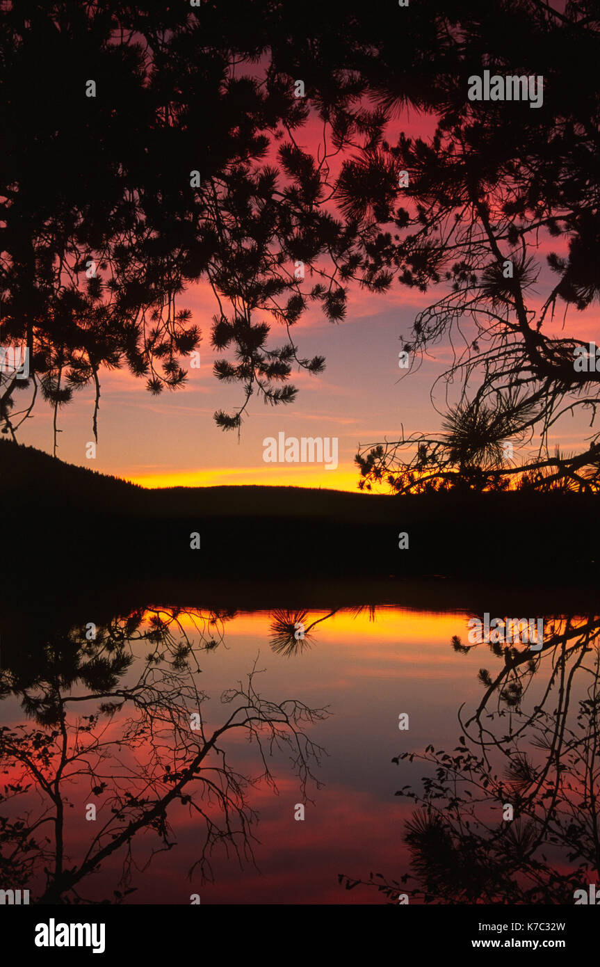 Little Cultus Lake sunset, Cascade Lakes National Scenic Byway