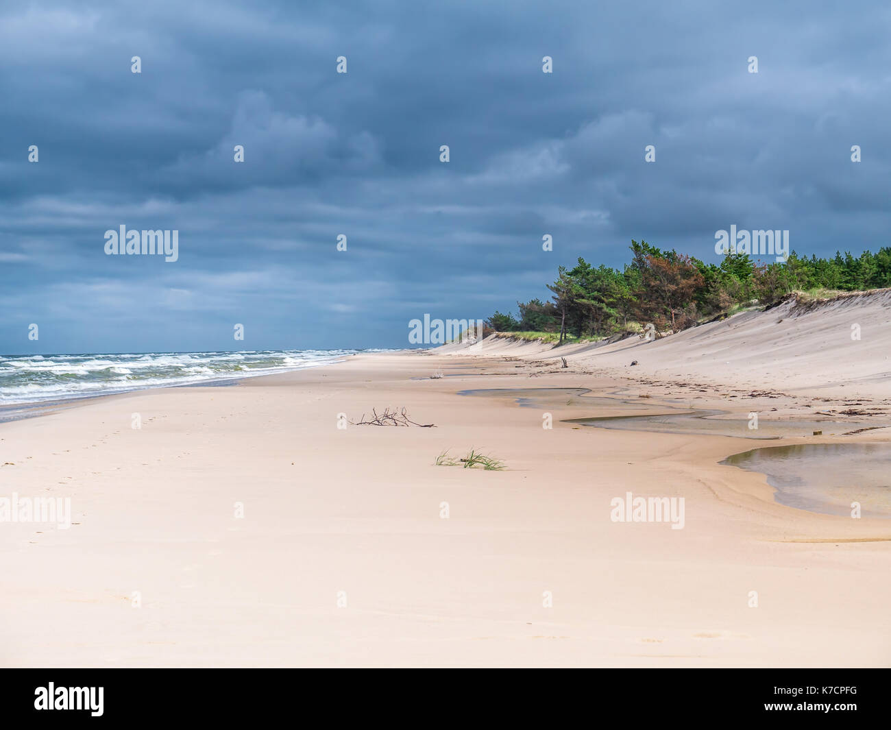 Beautiful wide sand beach, part of the Slowinski National Park between Rowy and Leba, Baltic Sea, Poland Stock Photo