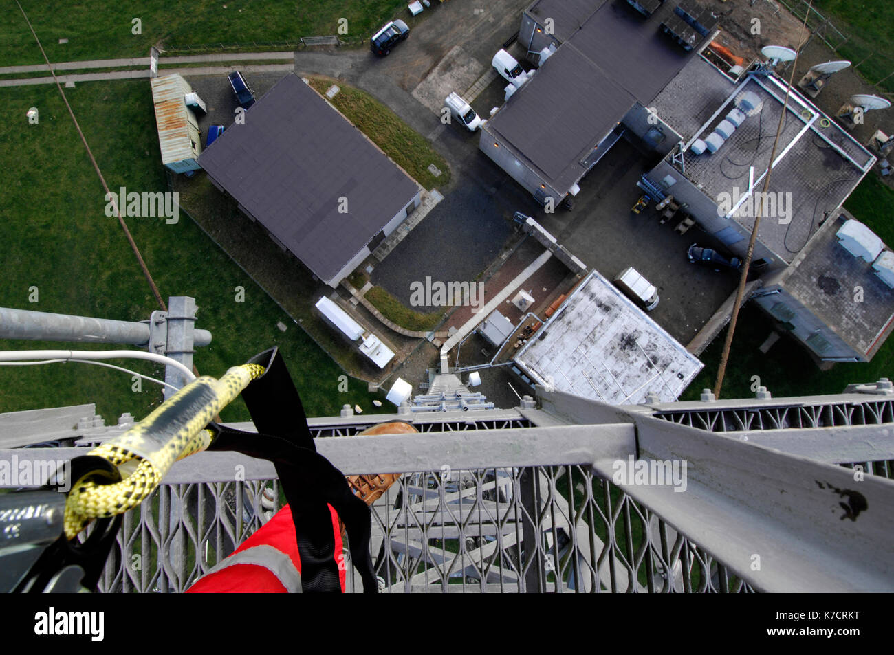 Aerial Riggers At Work High Resolution Stock Photography and Images - Alamy