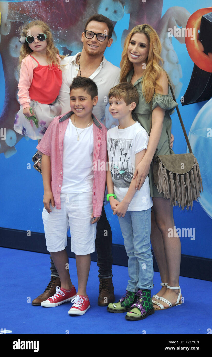 Photo Must Be Credited ©Alpha Press 080001 10/07/2016 Joe Swash and Son Harry Stacey Solomon with Son Zachary Zac Finding Dory Premiere at Odeon Leicester Square London Stock Photo