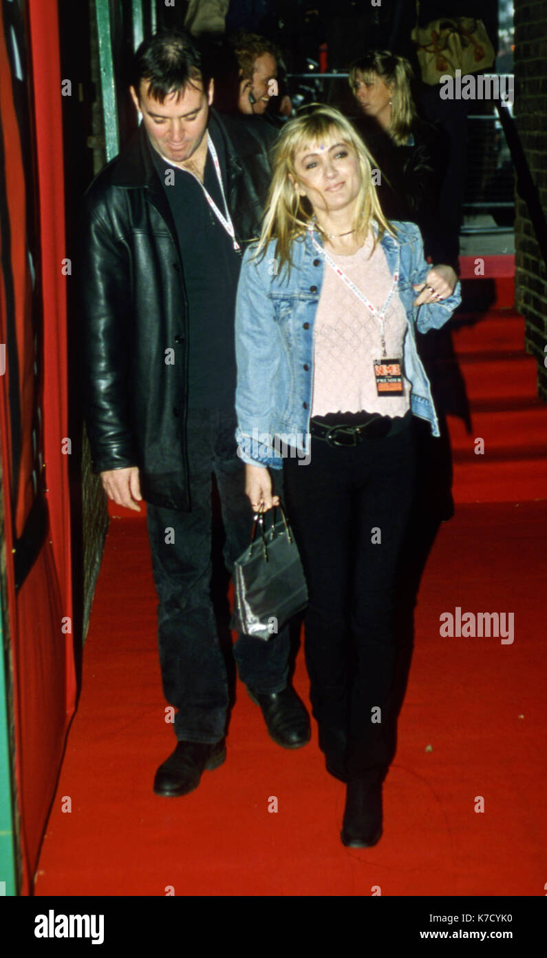 Photo Must Be Credited ©Alpha Press 039280 (2000) Craig Cash and Caroline Aherne at the NME Premier Awards 2000 in London Stock Photo