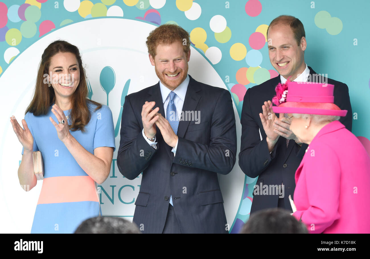 Photo Must Be Credited ©Alpha Press 079965 12/06/2016 Kate Duchess of Cambridge Katherine Catherine Middleton Prince Harry Prince William Duke Of Cambridge Queen Elizabeth II The Patrons Lunch 2016 during celebrations for the Queens 90th Birthday The Mall London Stock Photo