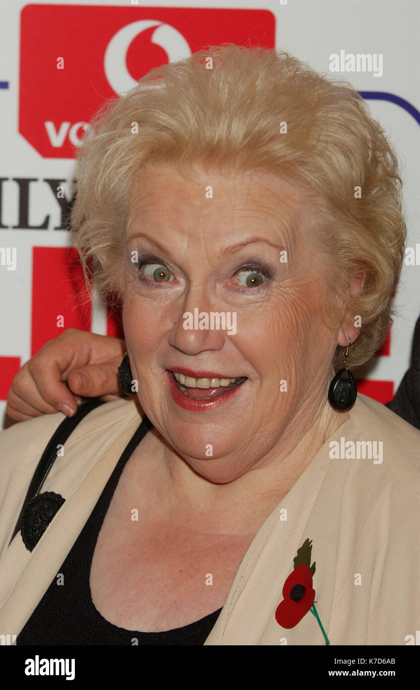 Photo must be credited ©Alpha Press 056391 11/11/04 Denise Robertson Vodafone Life Savers Awards 2004 held at the Savoy Hotel in London Stock Photo