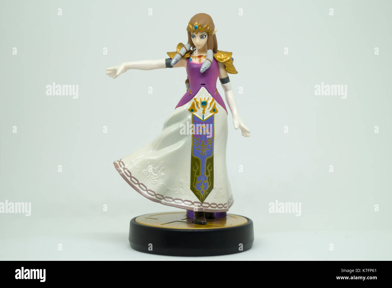 Nintendo Super Smash Bros Amiibo Collection Figure Zelda Stock Photo - Alamy