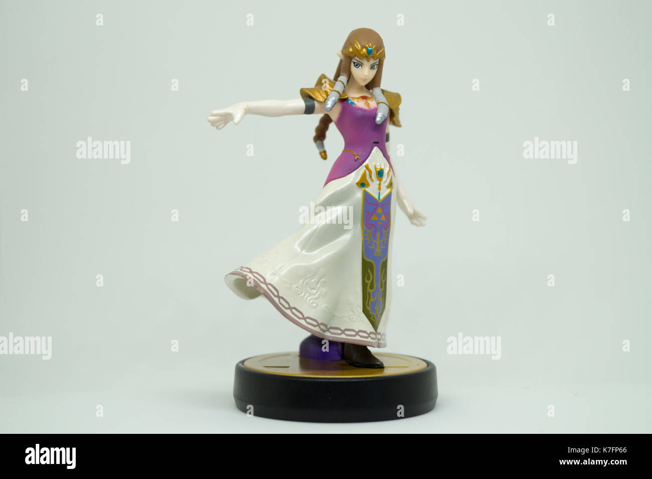 Nintendo Super Smash Bros Amiibo Collection Figure Zelda Stock Photo - Alamy