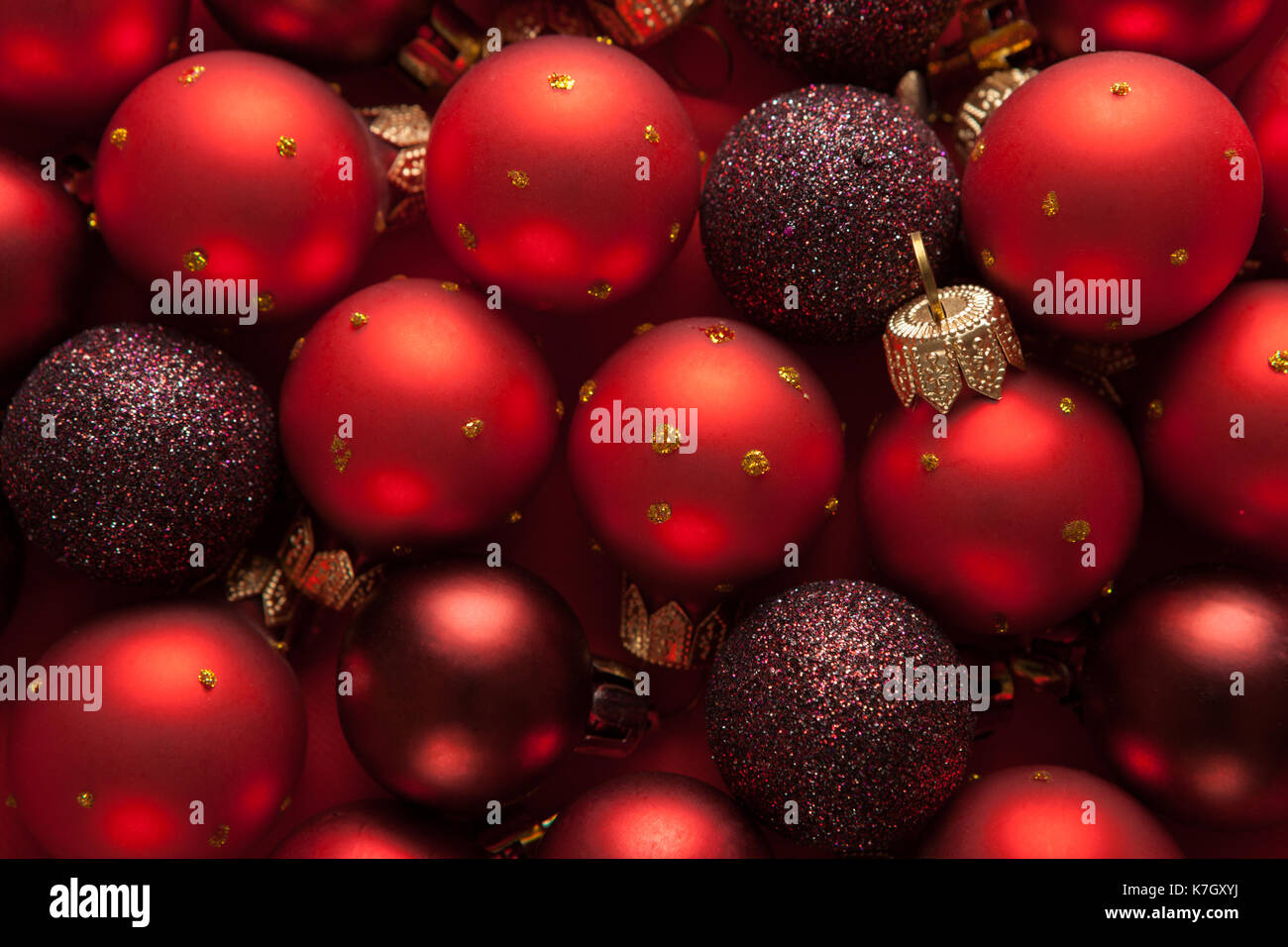 Background with red Christmas balls Stock Photo - Alamy