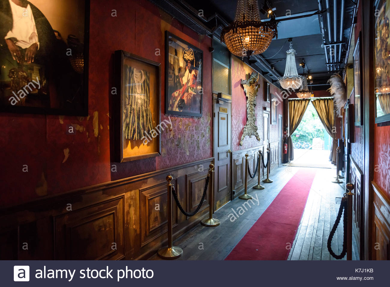 Le Comptoir Général Quai De Jemmapes Paris Le Comptoir Stock Photos & Le Comptoir Stock Images - Alamy