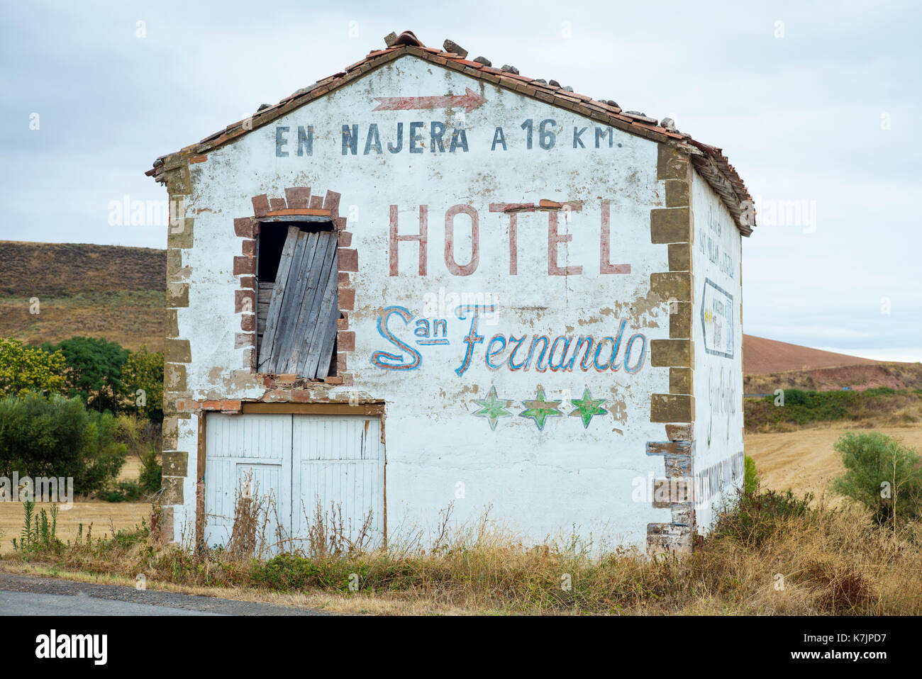 Barn advertisement hi-res stock photography and images - Alamy