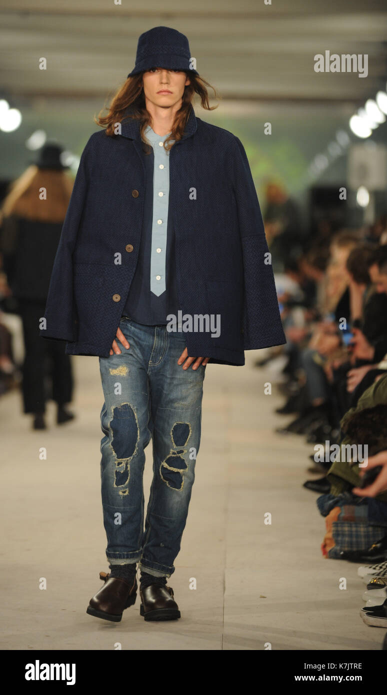 Photo Must Be Credited ©Kate Green/Alpha Press 079965 09/01/2016 Model YMC Fashion Show During London Collections Men Autumn Winter 2016 London Stock Photo