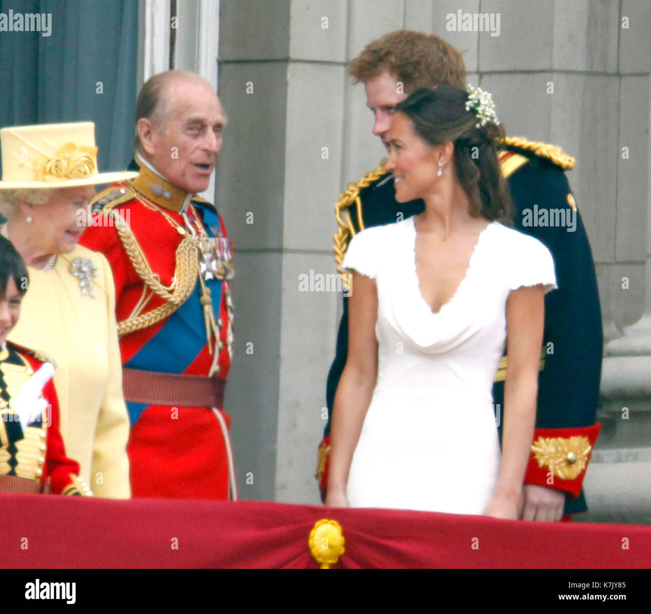 Photo Must Be Credited ©Alpha Press 074533BH 29/04/2011 Queen Elizabeth II, Prince Philip Duke of Edinburgh, Pippa Philippa Middleton and Prince Harry on the balcony during The Royal Wedding of Prince William and Kate Catherine Katherine Middleton Buckingham Palace Forecourt London Stock Photo