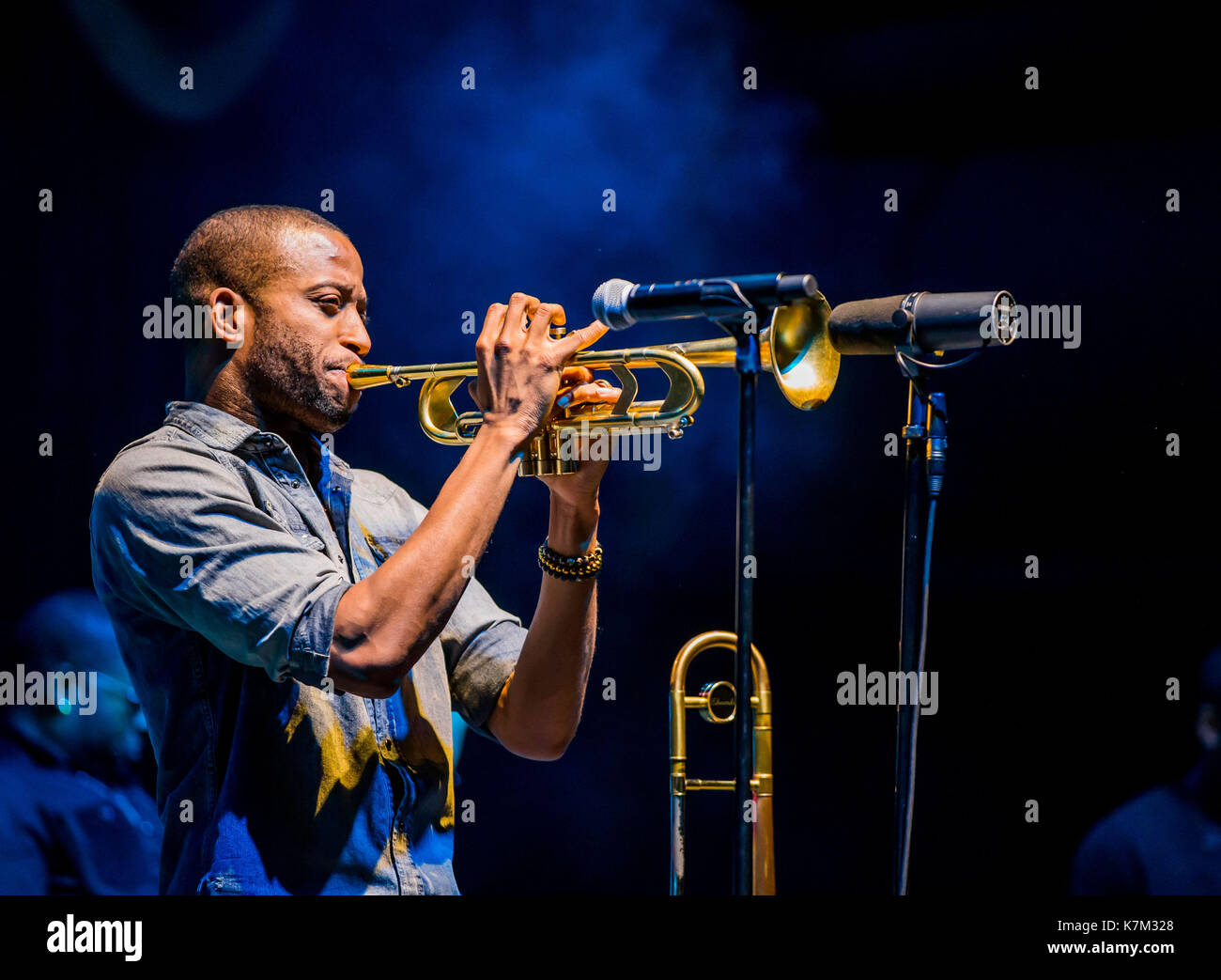 Trombone shorty hires stock photography and images Alamy