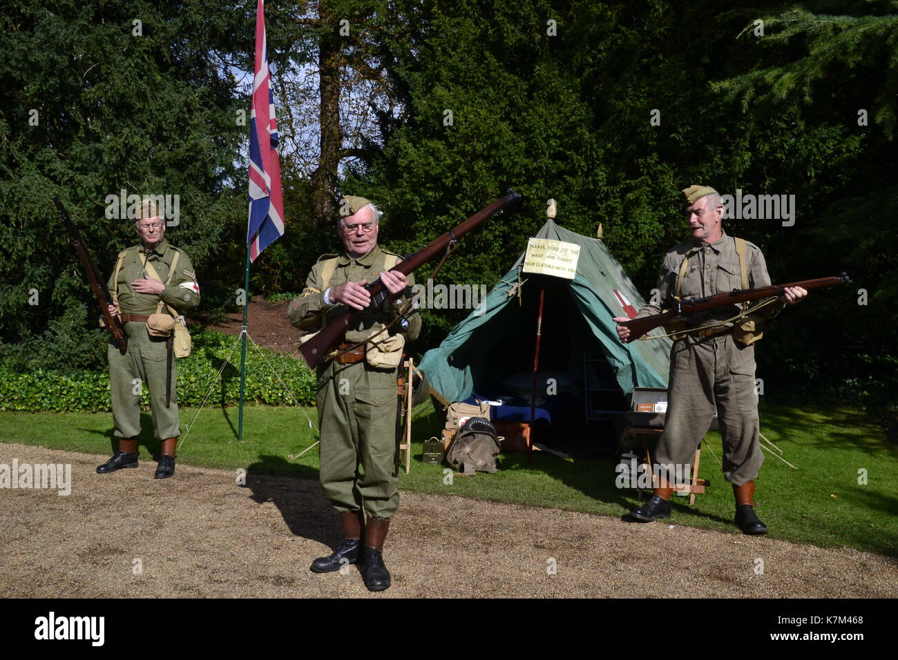 Home front, british soldiers, re-enactors, 1940s event, uk Stock Photo