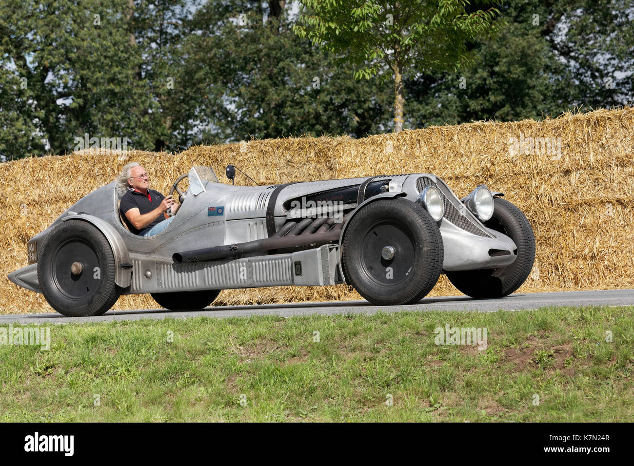 Bentley Merlin V 12 Special Sports with aircraft engine on the circuit, British racing car from 1952, Classic Days Schloss Dyck Stock Photo
