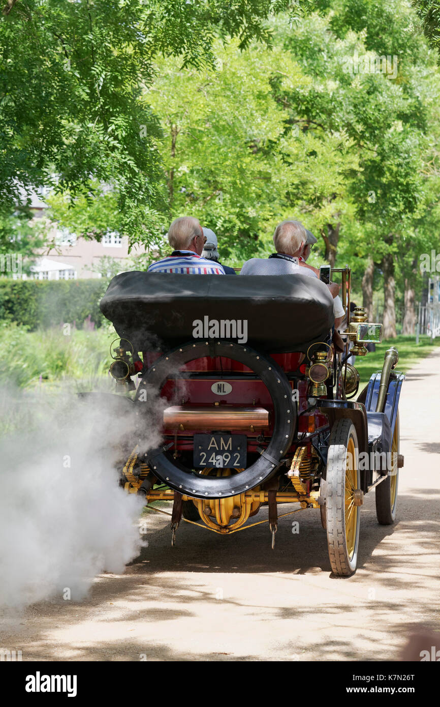 Water steam cloud comes from the exhaust, Stanley Type K 'Semi-Racer', steam car from USA, built in 1908 Stock Photo