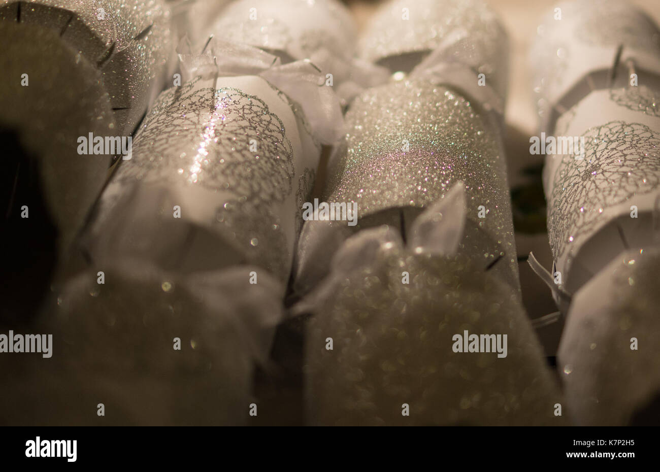 Crackers christmas tree hi-res stock photography and images - Alamy