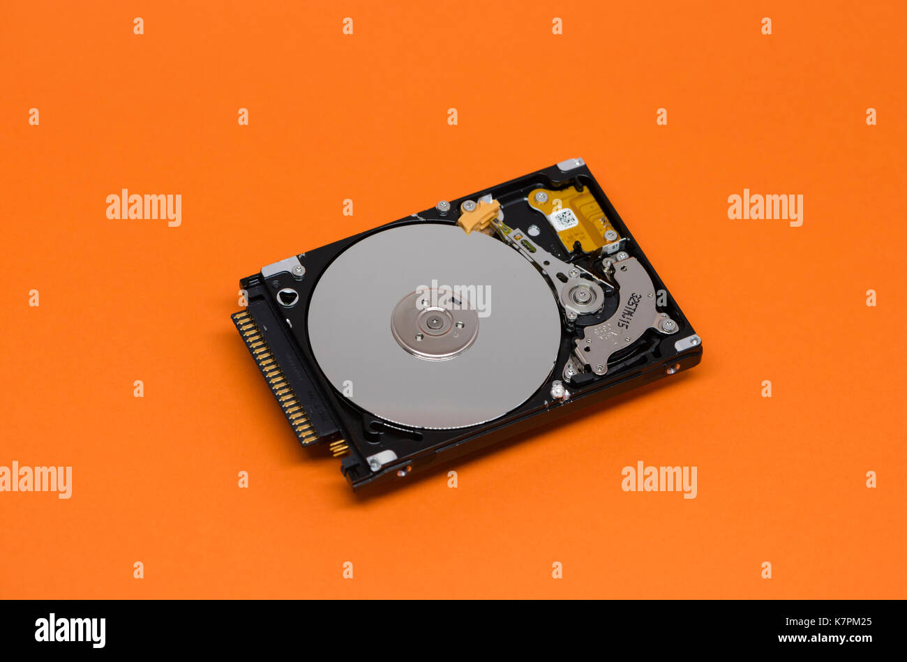 Hard disk drive magnetic head hi-res stock photography and images - Alamy