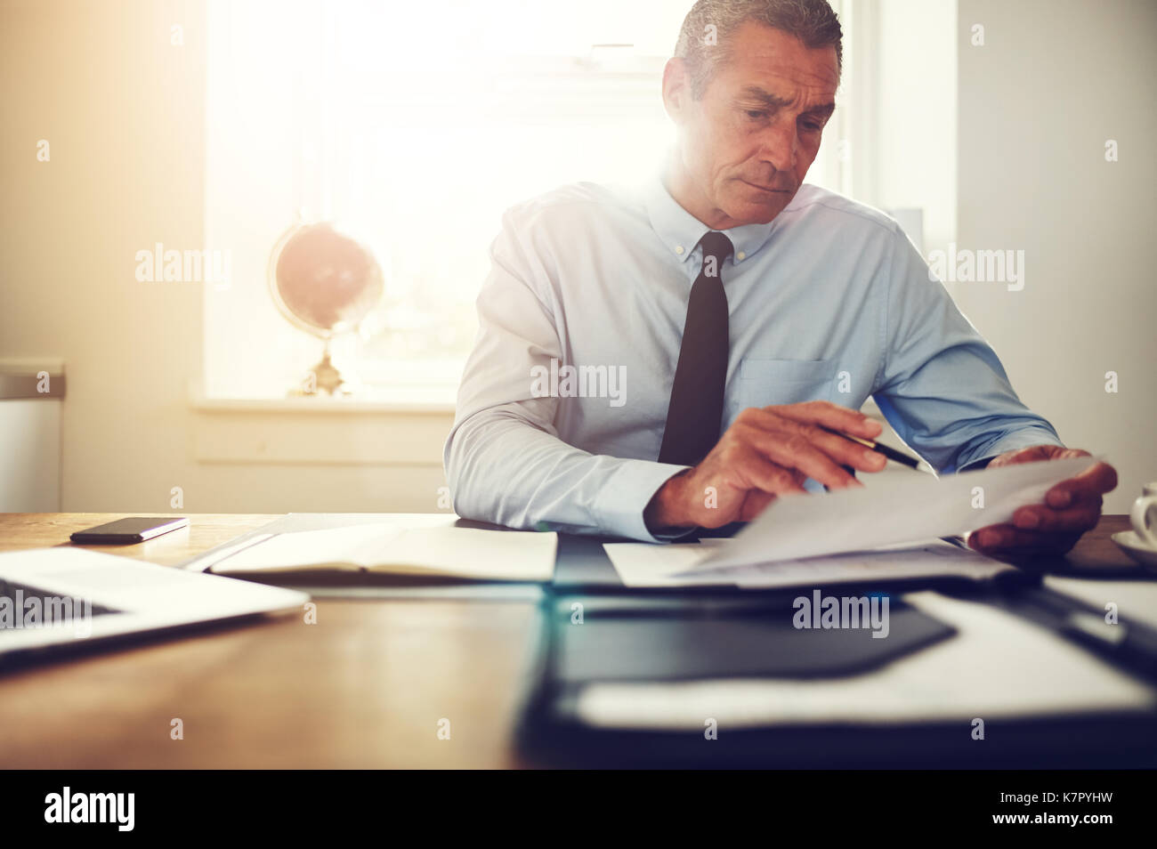 Legal documents hi-res stock photography and images - Alamy