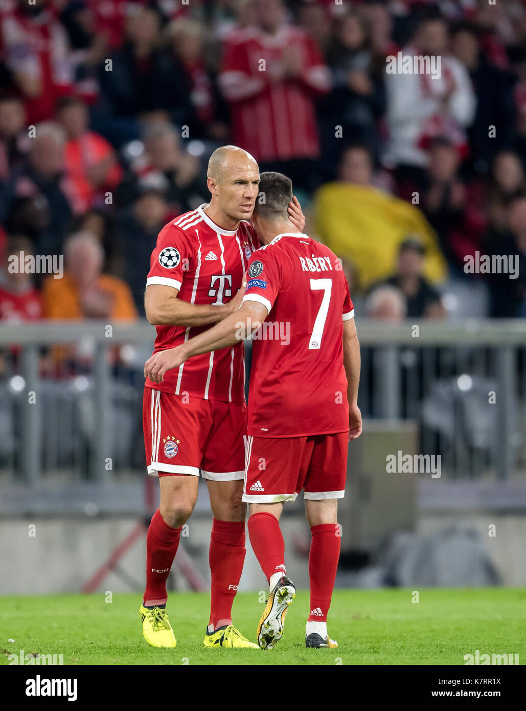 Robben And Ribery Munich, Germany. 13th Sep, 2017. Munich's Arjen Robben (L) embraces his ...