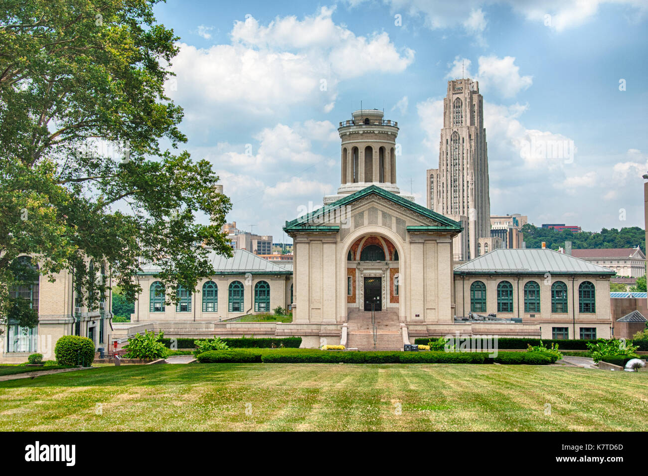 Hamerschlag Hall (Engineering) on the campus of Carnegie Mellon University, Pittsburgh, Pennsylvania, USA Stock Photo