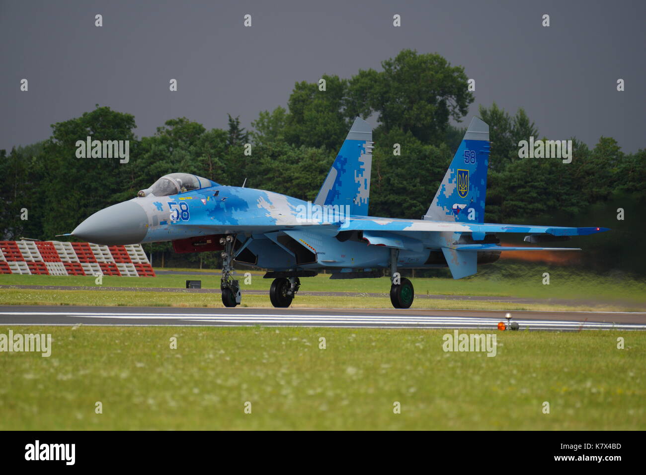 Su27 flanker hi-res stock photography and images - Alamy