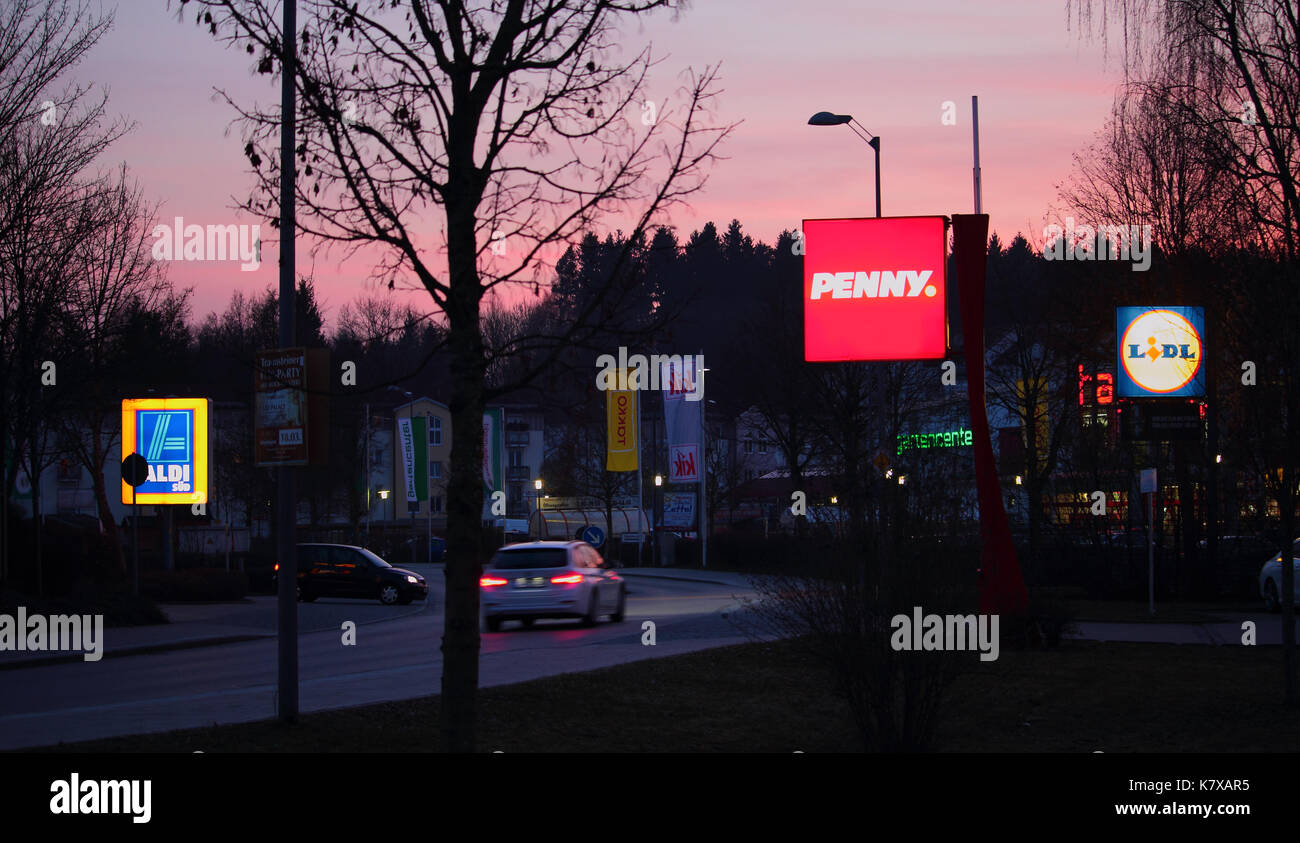 Afleiding Onnodig Zegenen Aldi Sign Neon Light High Resolution Stock Photography and Images - Alamy
