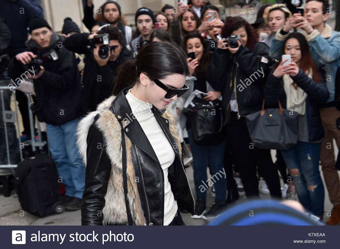 Kendall jenner chanel fashion show 2015 agree Kendall jenner chanel fashion show 2015 the