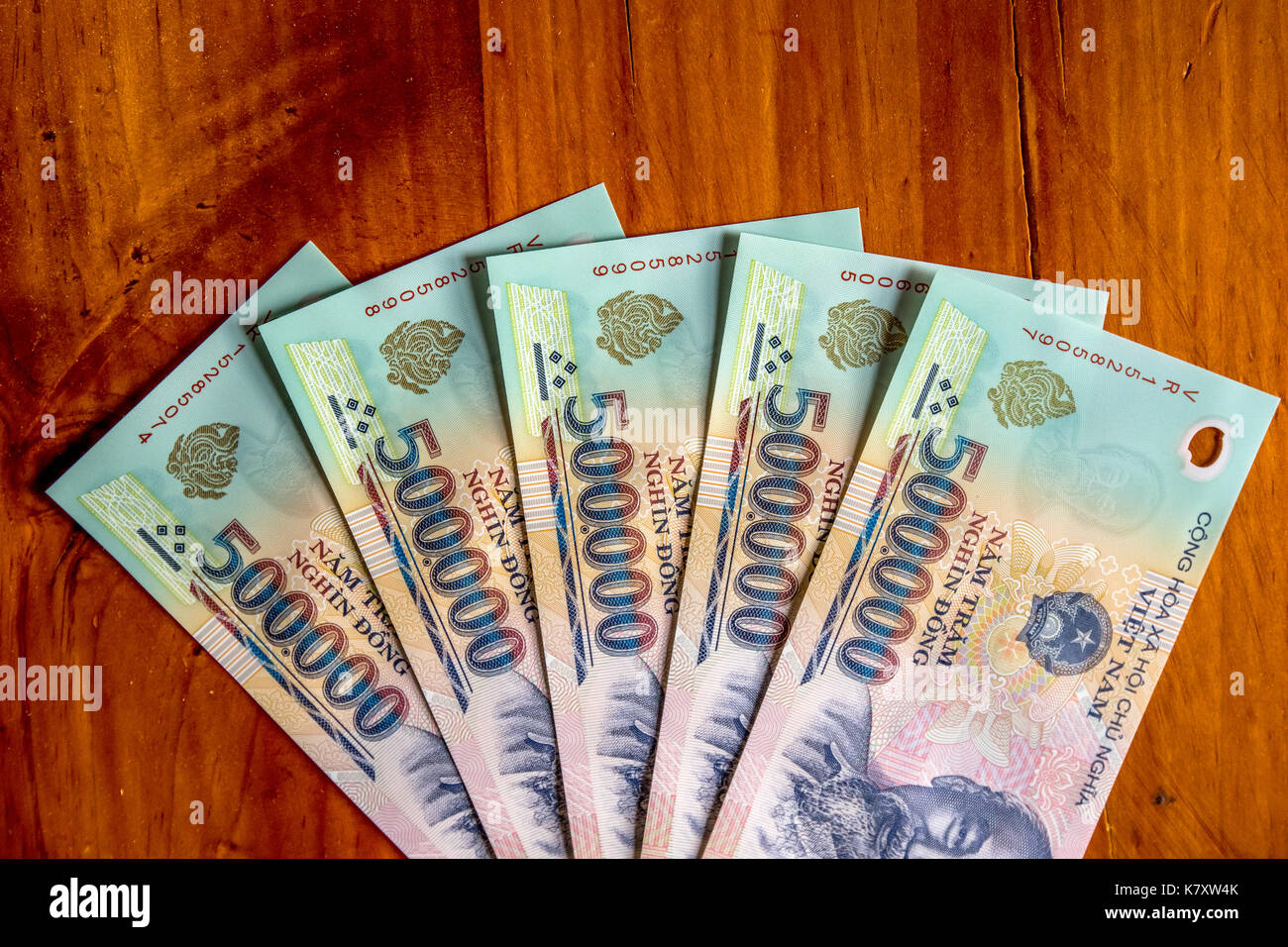 Large banknote hi-res stock photography and images - Page 4 - Alamy