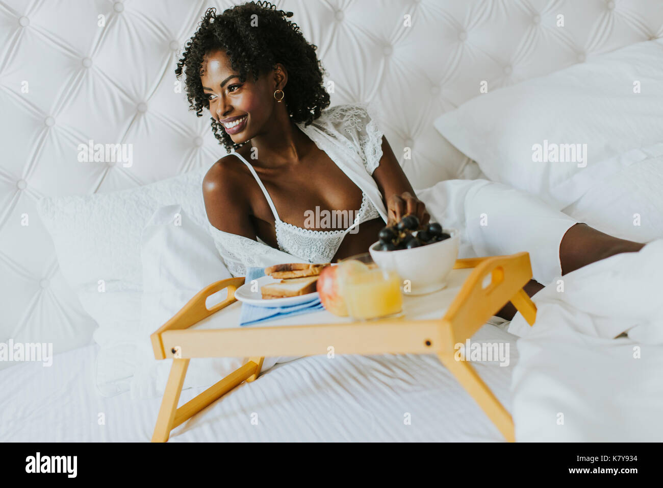 american girl breakfast in bed