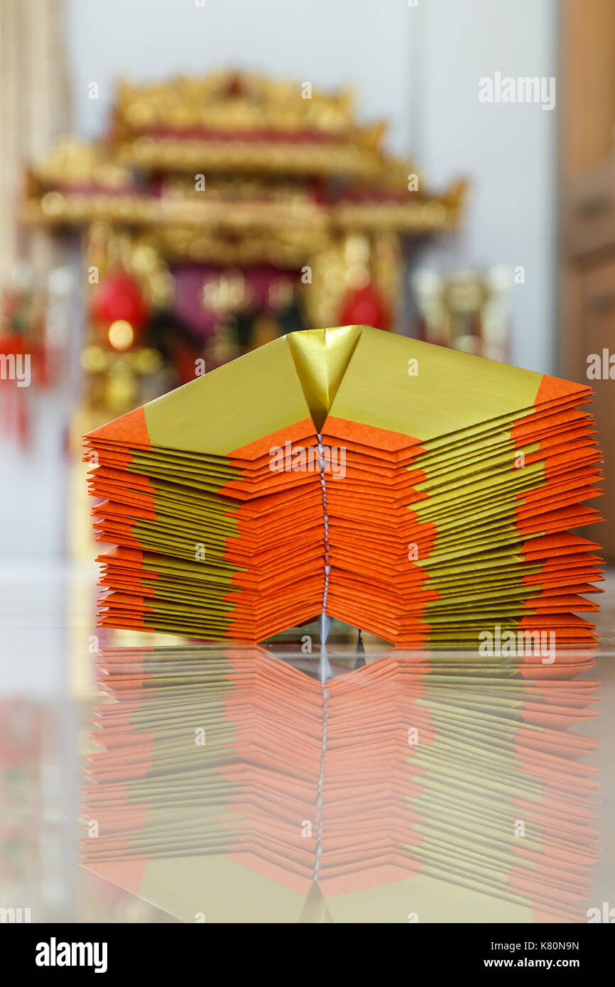 Worship paper hi-res stock photography and images - Alamy