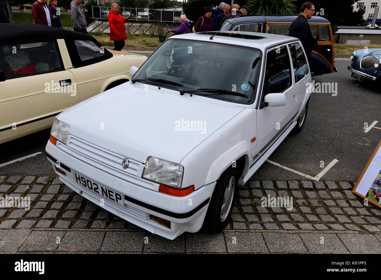 1985 - 1986 Renault 5 Turbo Maxi - Images, Specifications and