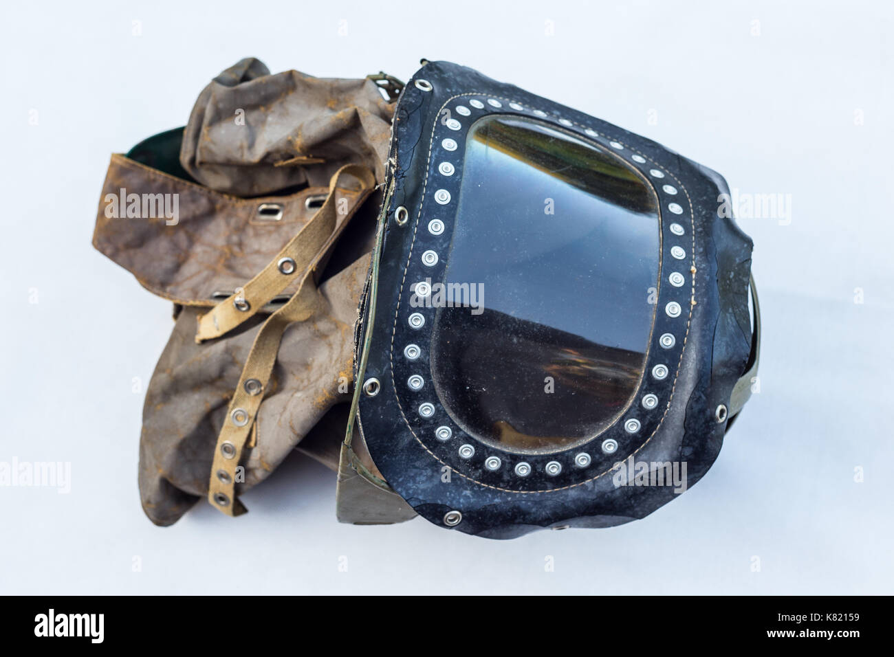 Ww2 civilian gas mask hi-res stock photography and images - Alamy